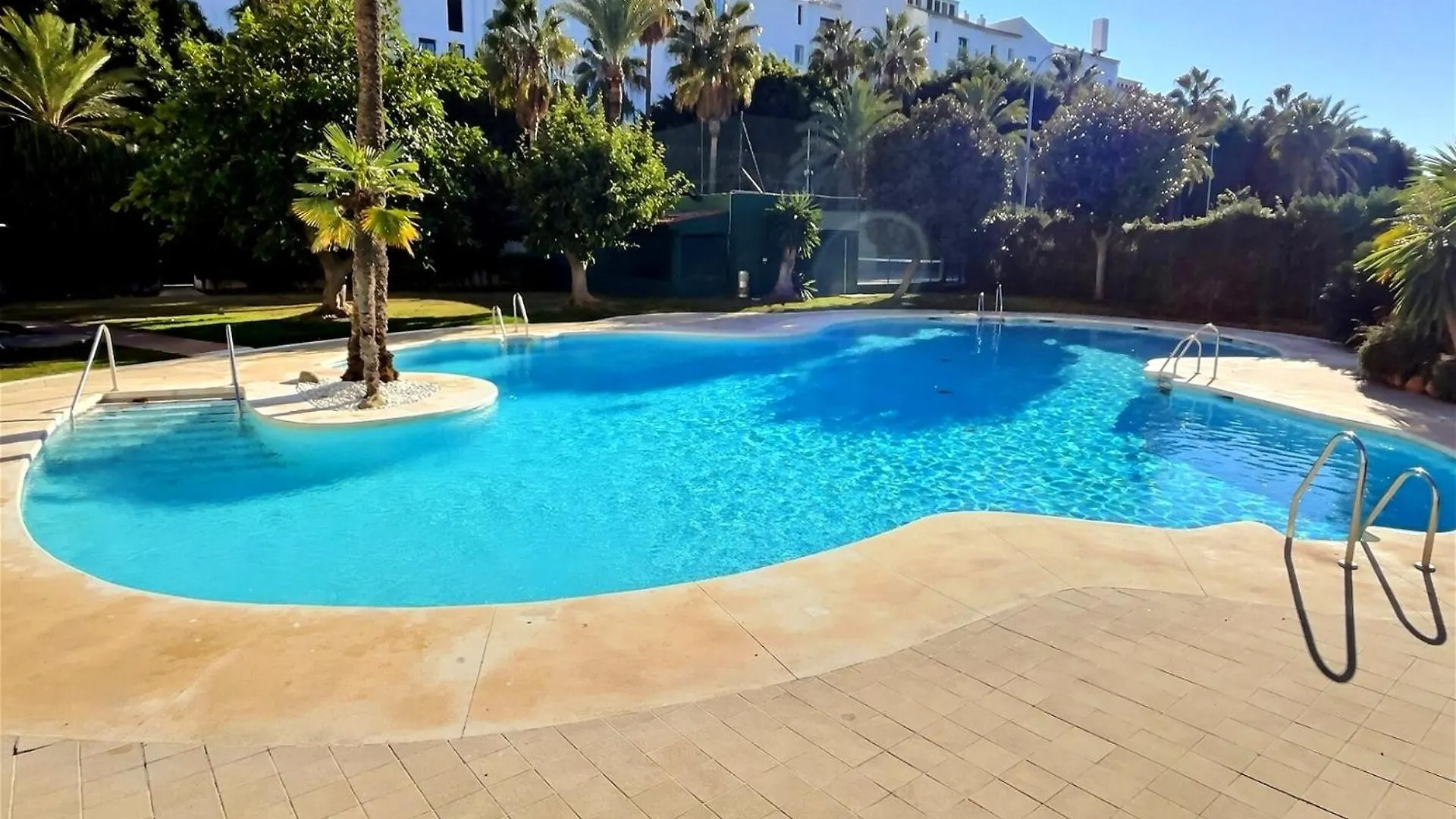 Harbour Heaven 2 Bed, 2 Bath Apartment Steps From Puerto Banus Marina And Beach Marbella Španělsko